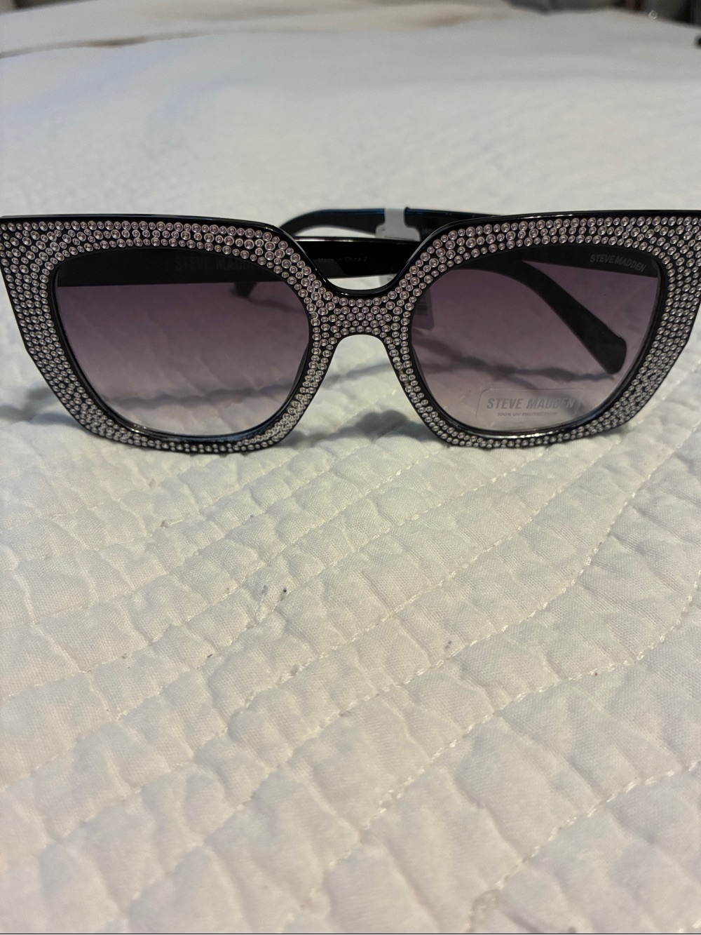 NWT Steve Madden Black Crystal Cat-Eye Sunglasses